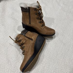 NEW  Sperry Luca Peak Tan brown suede leather fur lined wedge hiking boot Sz 5.5